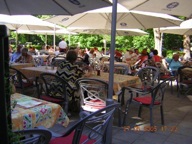 Muenchen-einsame Reni.JPG